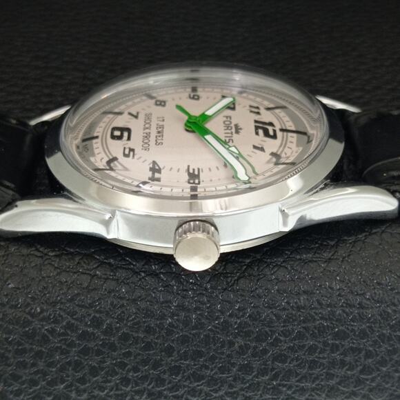 Vintage 1975 Fortis Manual Mens Silver Watch W/Leather Strap & Green accents - Picture 5 of 9